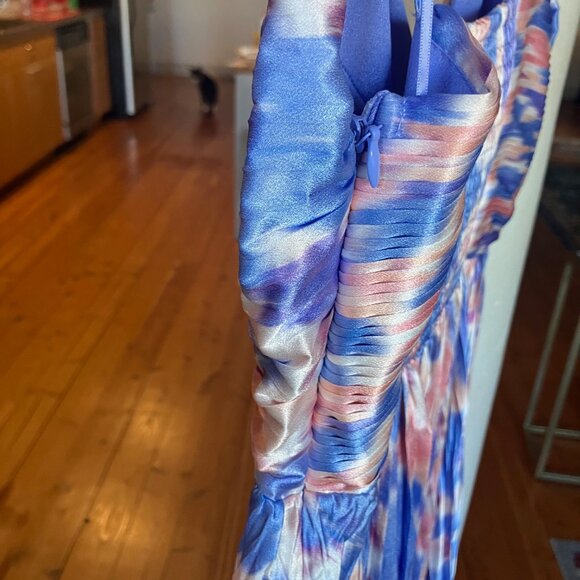 ASTR the Label "Maeve" Pleated Midi Dress Size S Blue/Pink Abstract - Picture 8 of 13